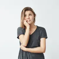 Ilustrasi Gigit Kuku/credit: freepik