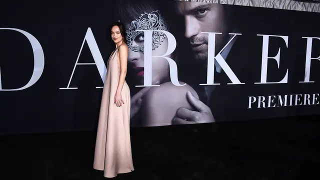 20170203-Pemutaran-Film-Fifty-Shades-Darker-AS-Dakota-Johnson-AP-AFP