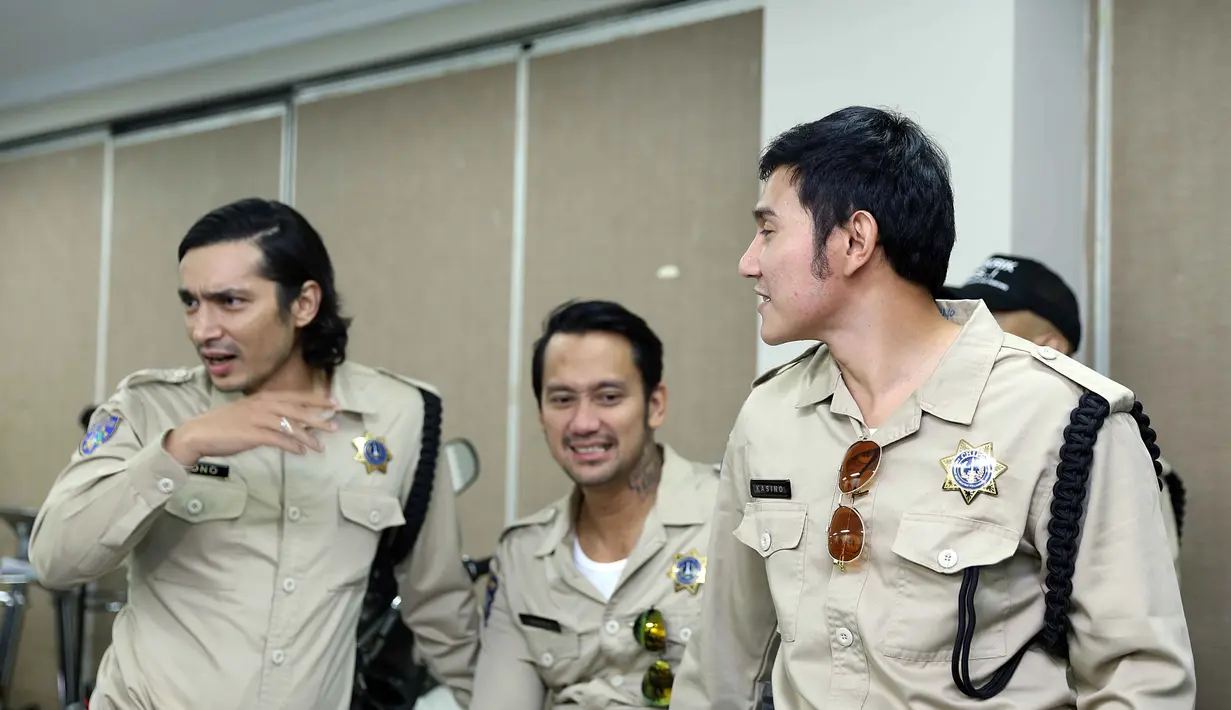 Minat penonton yang membludak itu membuat pihak bioskop menambah jumlah layarnya. Yang tadinya berjumlah 230 dihari pertama, bertambah menjadi 600 layar. (Deki Prayoga/Bintang.com)