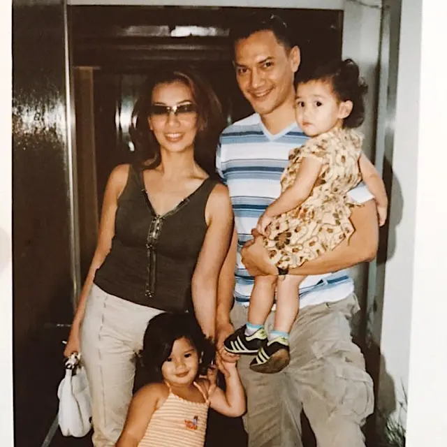 6 Potret Lawas Keluarga Kecil Reza Artamevia dan Mendiang Adjie Massaid