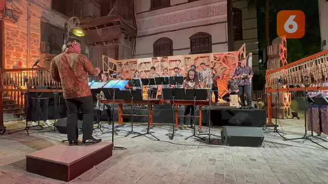 Potret Sekelompok Peneliti Indonesia dari Kampus King Abdullah University of Science and Technology (KAUST), Arab Saudi, Menggelar Pertunjukkan Musik Angklung (Foto: Andika Perbawa)