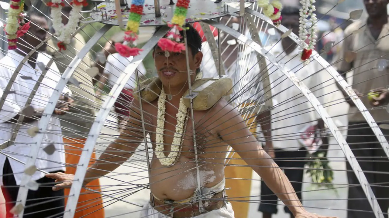Prosesi Panguni Uthiram Masyarakat Hindu Tamil di Deli Serdang