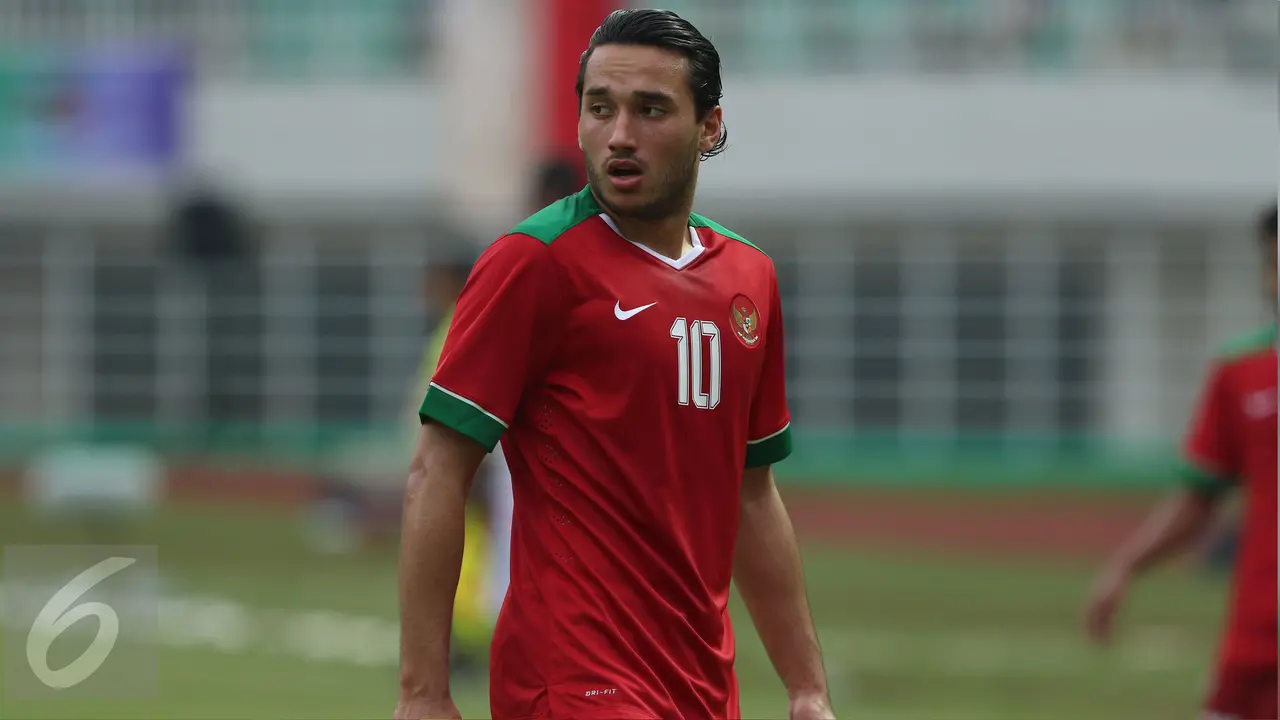 Ezra Walian