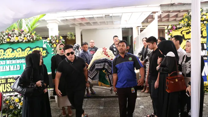 [Bintang] Wafat Ayahanda Olla Ramlan