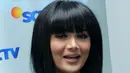 "Iya yang pastinya berasa panggung konser. Walaupun nyanyinya mungkin cuma dua, tiga lagu ya tapi‎ persiapannya sama seperti konser, ya stamina dan penampilan kostum, make up dan lain-lainnya," tambahnya. (Andy Masela/Bintang.com)