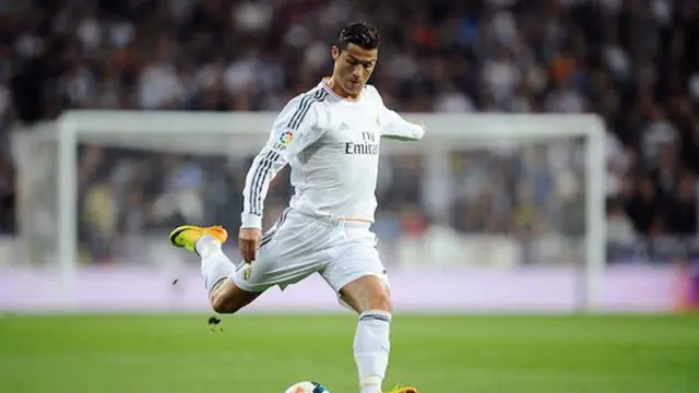 [Bintang] Cristiano Ronaldo