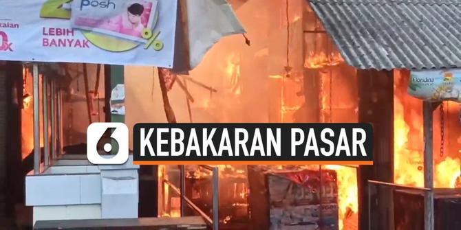 VIDEO: Kebakaran Pasar Adat, 10 Lapak Hangus Terbakar