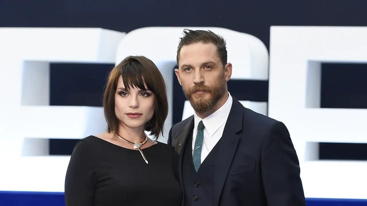 Tom Hardy dan Charlotte Riley