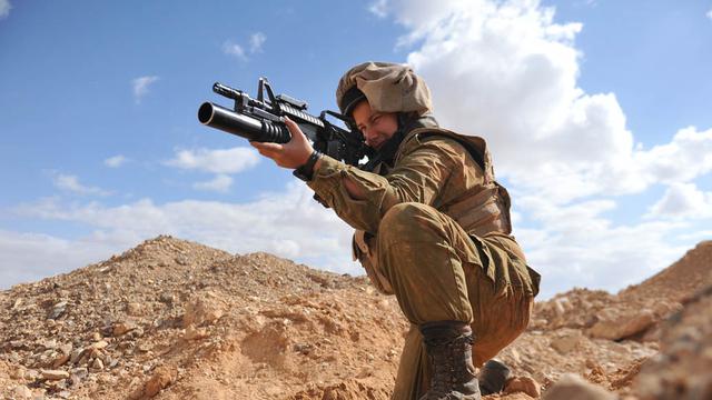 Tentara Cantik Israel yang Ikut Berperang