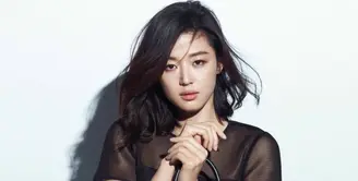 Kabar bahagia datang dari Jun Ji Hyun, lantaran ia dikaruniai anak kedua. Pihak agensi Culture Depot memang membocorkan jika Jun Ji Hyun akan melahirkan pada Januari 2018. (Foto: Allkpop.com)