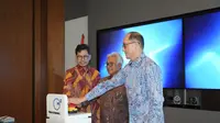 Kepala SKK Migas, Dwi Soetjipto meresmikan produksi perdana gas bumi di West Belut, Wilayah Kerja B Laut Natuna Selatan, yang dikelola oleh Medco E&P Natuna Ltd