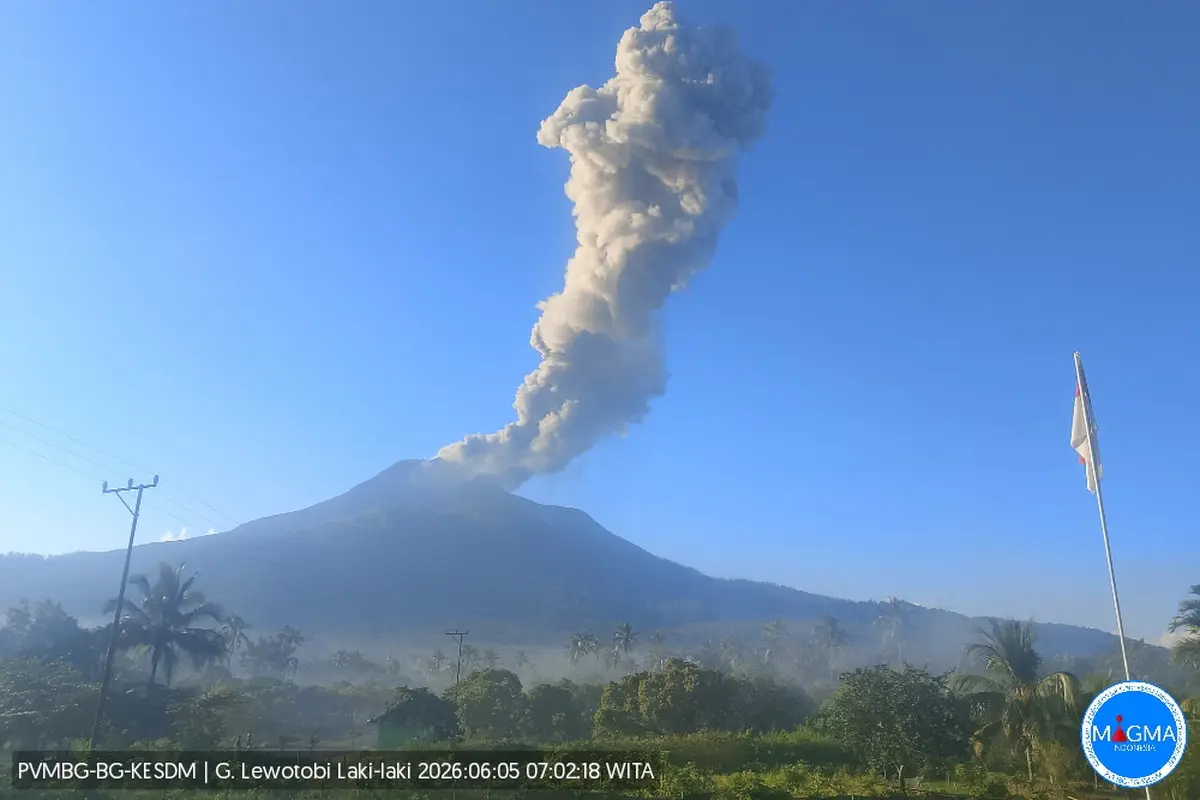 Gunung Lewotobi Laki-Laki