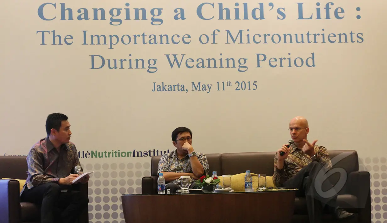 Suasana diskusi pentingnya mikronutrien bagi bayi di Jakarta, Senin (11/5/2015). Minimnya pengetahuan orangtua membuat malnutrisi di Indonesia masih tinggi. (Liputan6.com/Herman Zakharia) 
