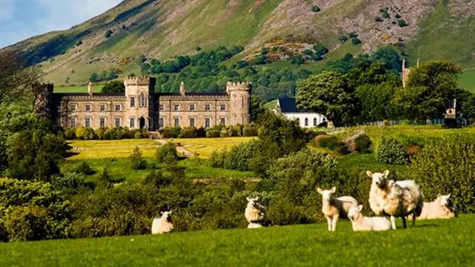 Mencicip Pesona Irlandia dengan Bertandang ke 5 Kastil Megah