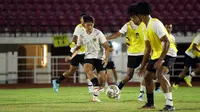 Servis Istimewa untuk Timnas Indonesia di Kualifikasi Piala Asia U-20: Dikawal Voorijder dan Dijaga Ketat Polisi hingga BPBD Saat Latihan