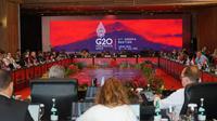 Pembahasan perkembangan hasil musyawarah Working Group dari para Sherpa G20 diteruskan pada sesi ketiga yang bertemakan Transisi Energi, pada Senin (11/7)