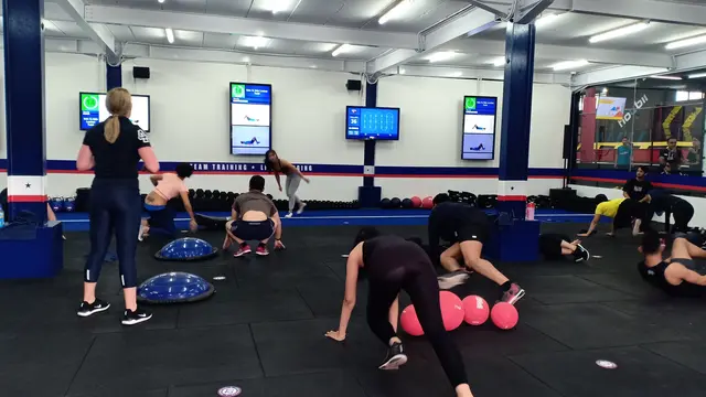 [Fimela] Bugar dengan sesi kardio 45 menit