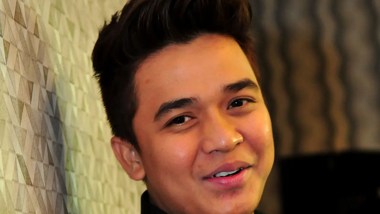 Billy Syahputra 