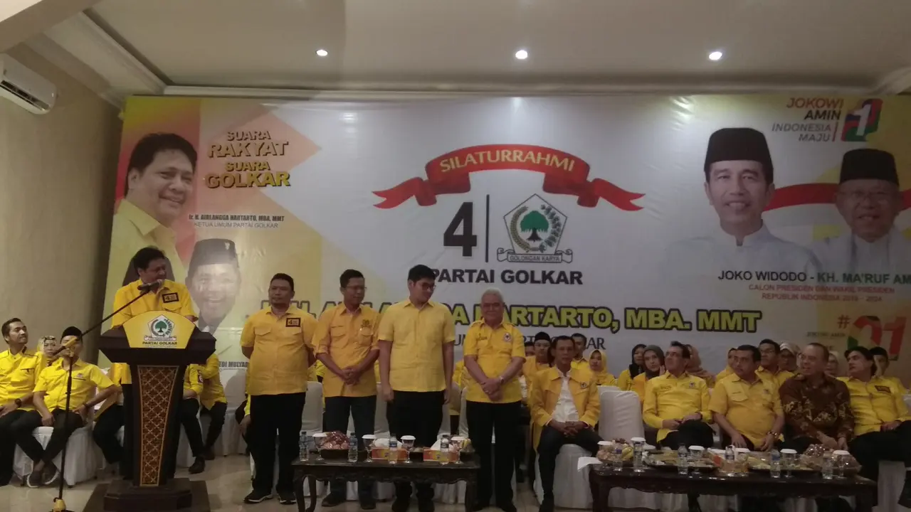 Partai Golkar akan menggerakkan seluruh mesin partai untuk memenangkan Joko Widodo-Ma'ruf Amin dalam pemilihan presiden April 2019 mendatang.