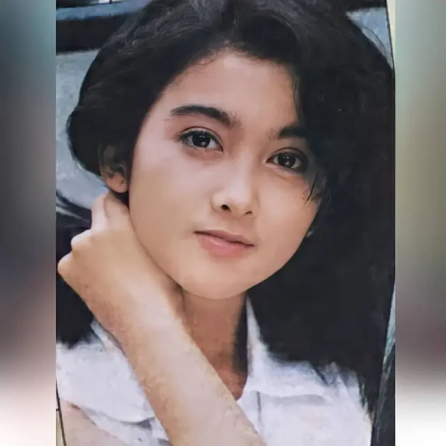 Desy Ratnasari waktu muda (Instagram/desyratnasari_holic)