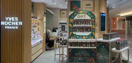 Yves Rocher Perbarui Butik Plaza Indonesia dengan konsep lebih hangat dan berkelanjutan. dok. Yves Rocher