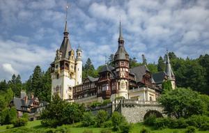 The top eight beautiful places to visit in Romania. (Photo: Reanimated Man X/Unsplash)