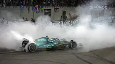 Pebalap Aston Martin, Sebastian Vettel melakoni balapan terakhirnya di Formula 1 saat GP Abu Dhabi yang berlangsung di Sirkuit Yas Marina, Minggu (20/11/2022). (AFP/Pool/Kamran Jebreili)