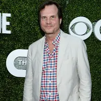 “Sosok suami dan ayah yang sangat penyayang. Bill mengawali karier di Hollywood dengan menggarap film di bagian seni yang kemudian terus berkarier di dunia film hingga namanya melambung tinggi. (AFP/Bintang.com)