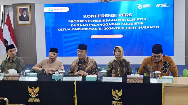 Majelis Etik Ombudsman Republik Indonesia (ORI) mengungkapkan adanya belasan laporan terkait dugaan pelanggaran etik yang menyeret Ketua ORI, Hery Susanto. (Liputan6/Rifqy Alief)