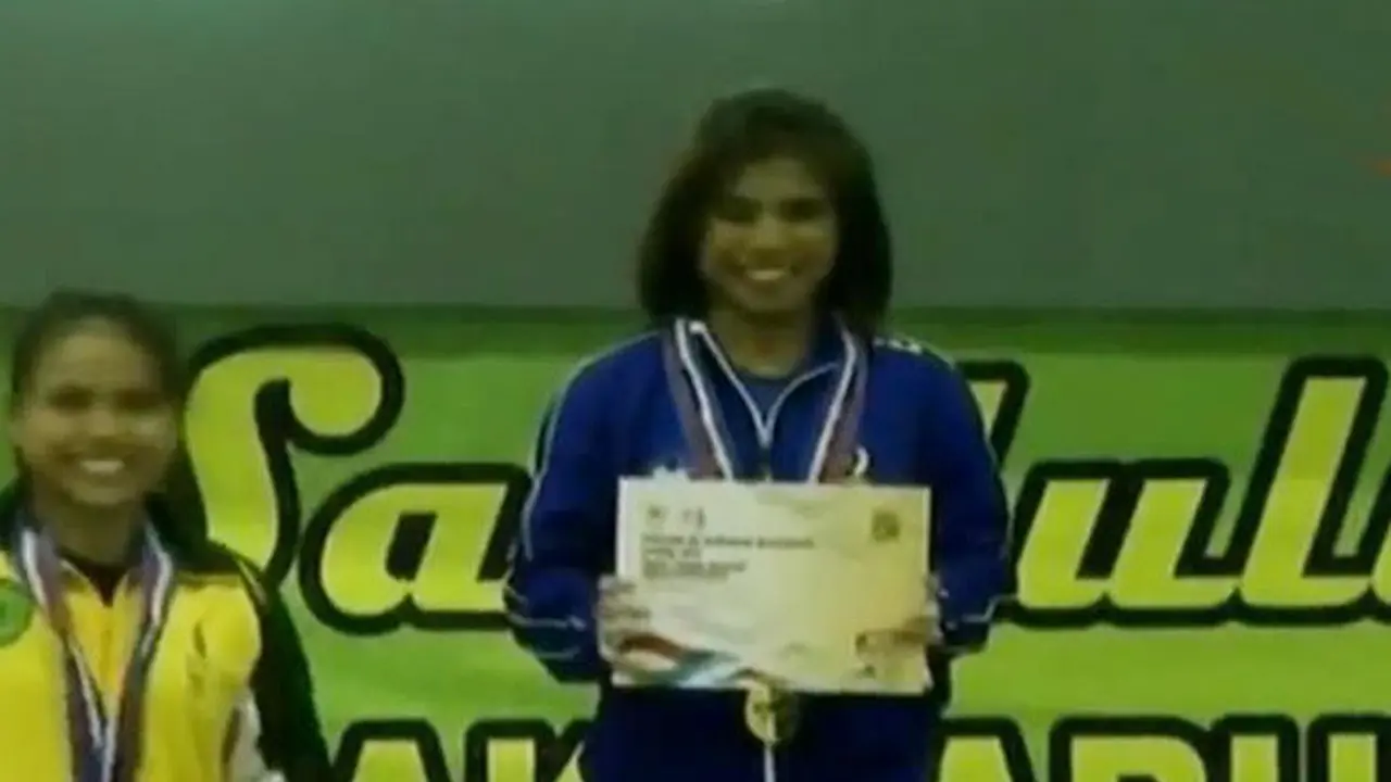 Rekor Sri Wahyuni di PON