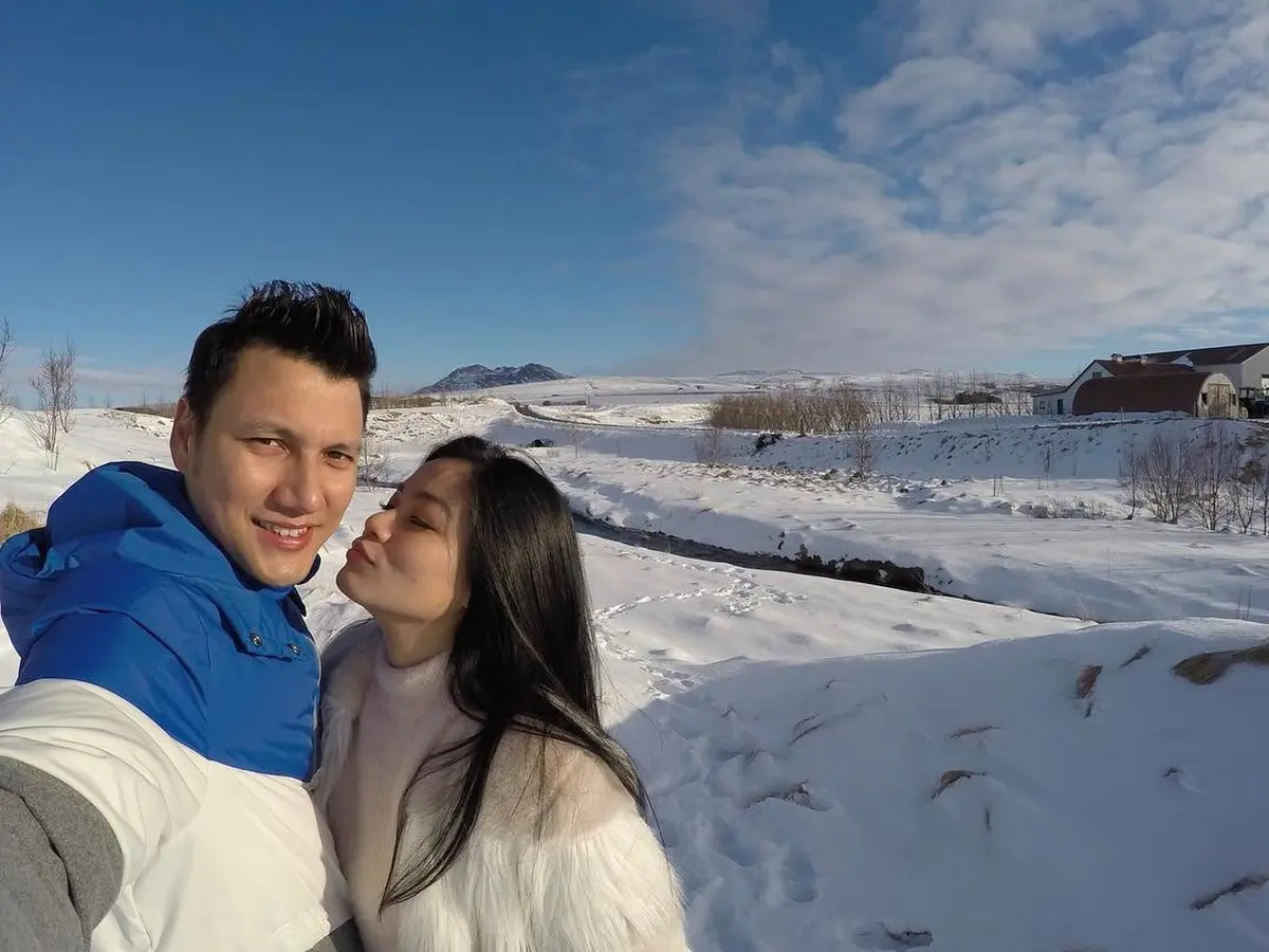 Christian Sugiono dan Titi Kamal Ciuman Bibir, Warganet Pro dan Kontra -  ShowBiz Liputan6.com