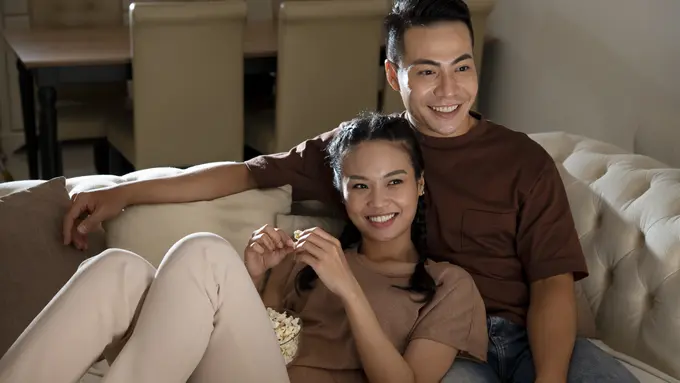 5 Cara Menghargai Pasangan Tanpa Harus Mengubah Diri agar Hubungan Tetap Sehat - Cover