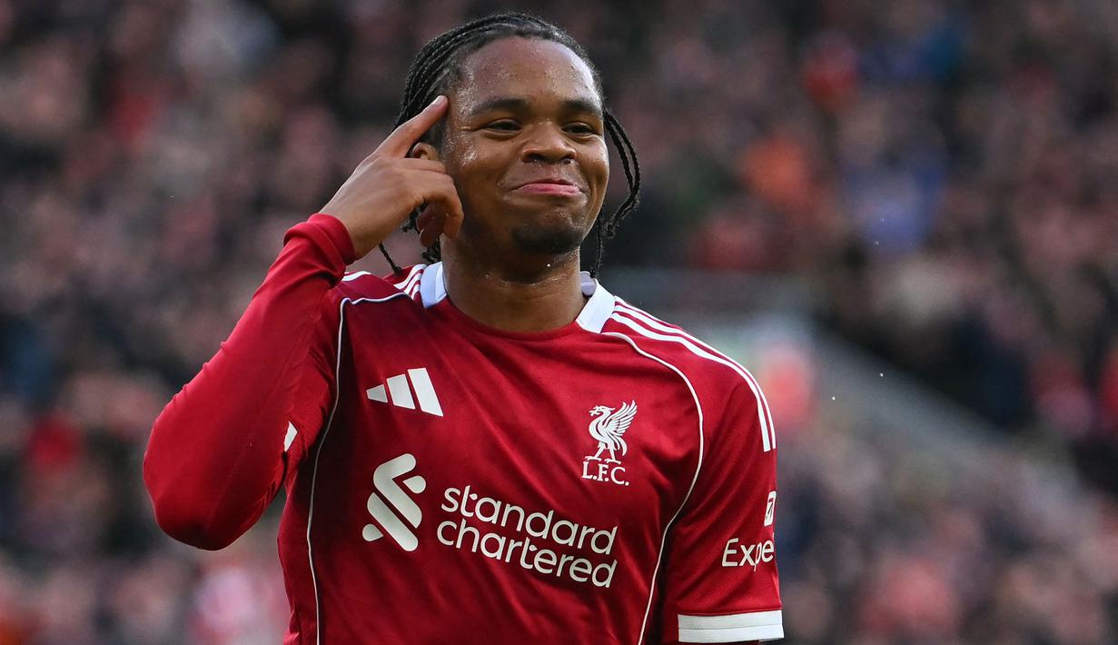 Gol tersebut membuat Rio Ngumoha kini mengoleksi dua gol dalam 14 laga di Liga Inggris. (AFP/Andy Buchanan)