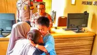 Polisi Selamatkan Bocah 6 Tahun yang Hilang di Playground
