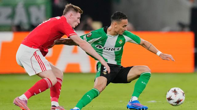 Foto: Sumbang 1 Gol dan 1 Assist, Antony Selamatkan Real Betis dari Kekalahan di Europa League