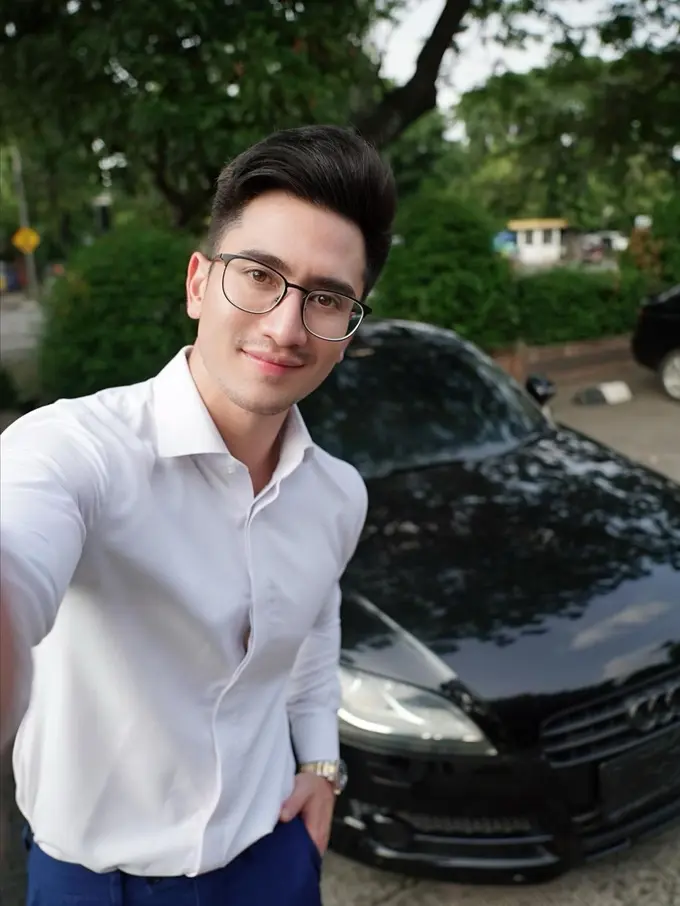 Verrel Bramasta dan mobil pertama (Instagram/bramastavrl)