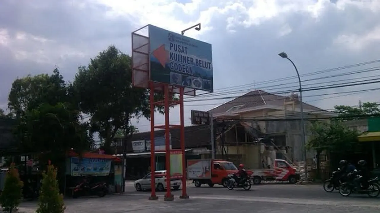 Belut di Jalan Godean Sleman
