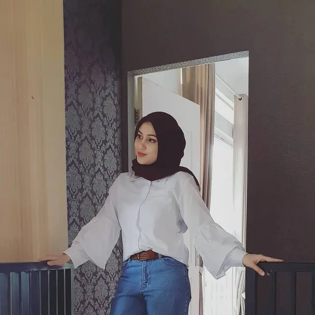 7 Potret Kiki Azhari Pemeran Viola Putih Abu-Abu 2012 yang Kini Berhijab