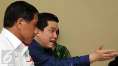 Ketua Umum KOI, Erick Thohir memberikan keterangan saat rapat bersama Satlak Prima dan Kemenpora di Jakarta, Rabu (2/12/2015). Rapat membahas persiapan atlet jelang Olimpiade Rio de Janeiro 2016. (Liputan6.com/Helmi Fithriansyah)