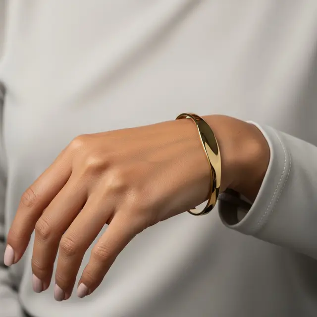 9 Inspirasi Gelang Emas yang Mudah Dipasang Sendiri, Tampil Anggun Tanpa Ribet