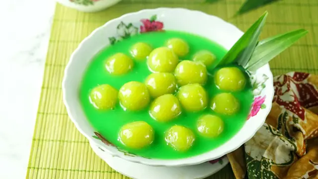 kolak biji salak pandan tape singkong