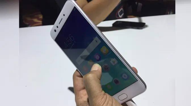 Oppo F3. Liputan6.com/Jeko Iqbal Reza