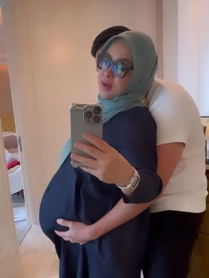 Syahrini jalani kehamilan (Instagram/princessyahrini)