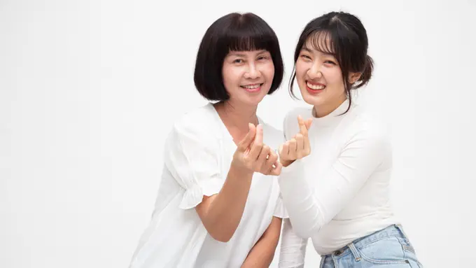 cinta ibu dan senyum bahagia