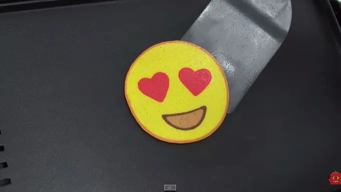 15 Pancake Kultur Pop Paling Berseni Abad Ini