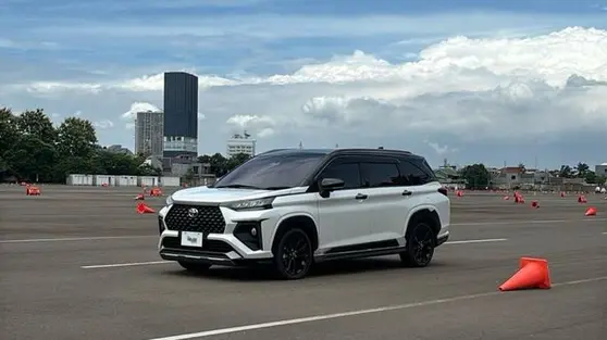 Harga Toyota New Veloz Hybrid EV Bekas per Oktober 2026