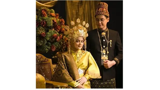 Foto Prewedding Cut Meyriska dan Roger Danuarta Dengan Pakaian Adat Aceh