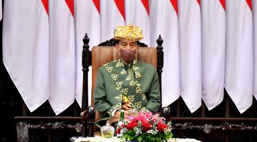 Jokowi pakai baju adat paksian dari Bangka Belitung saat Sidang Tahunan MPR 2022