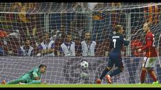 Antoine Griezmann mencetak dua gol kemenangan bagi Atletico Madrid di Liga Champions saat timnya bertamu ke Galatasaray, Selasa (15/9/2015).