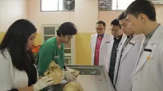 Polwan yang bergerak dibidang forensik dengan beragam kasus besar baik yang pernah terjadi di Indonesia maupun luar negeri